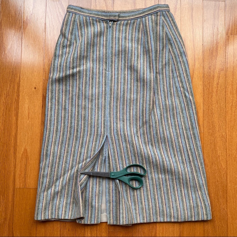 Striped virgin wool jacket and skirt by Dalton - Picture 4 of 6